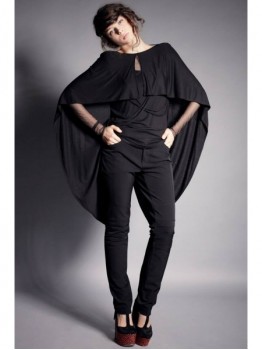 Bluza asimetrica cu aripi