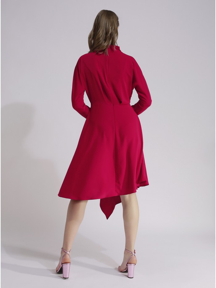 Rochie rosie asimetrica cu maneca lunga