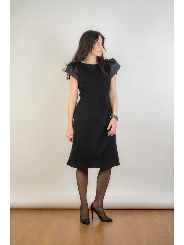 Rochie neagra din jerse
