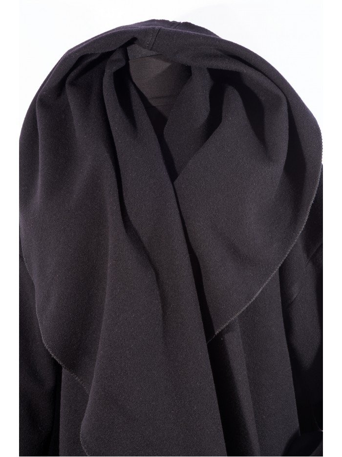 Jacheta neagra din stofa de lana cu broderie 